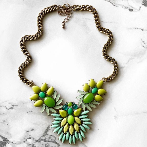 Modcloth Vintage Green Statement Necklace 35$